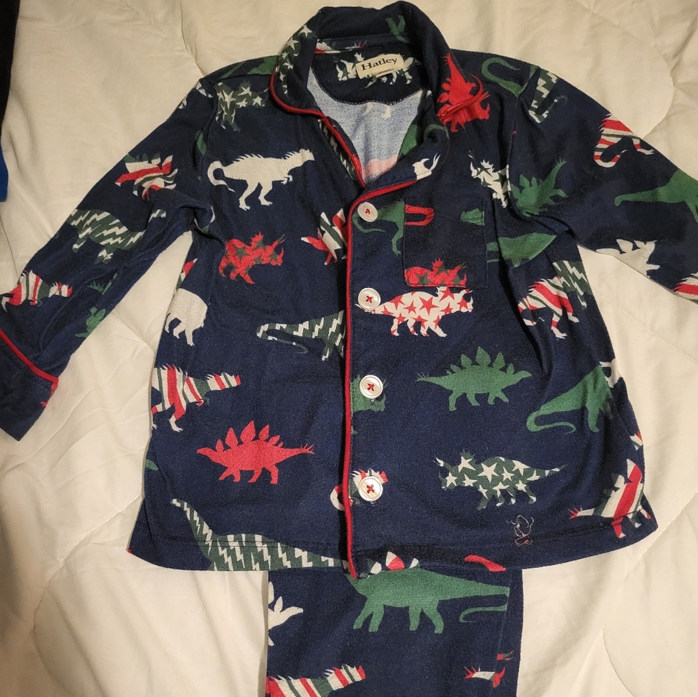 Toddler 3T pj bundle 3 pairs- dinosaurs, star wars, holiday pjs